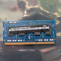 SK Hynix 4GB DDR3L 1600MHz PC3L-12800S Laptop RAM 204-Pin