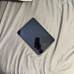 iPad 10th Generation (64GB)