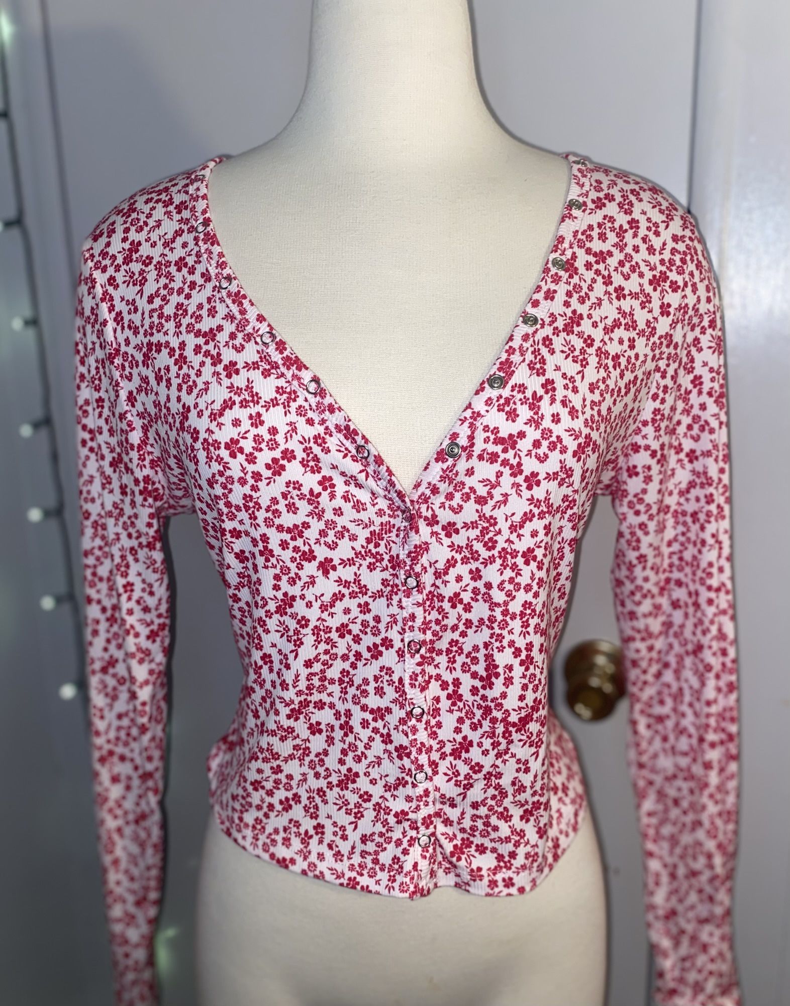 Women's Cotton Blend V-Neck Long Sleeve Floral Blouse 