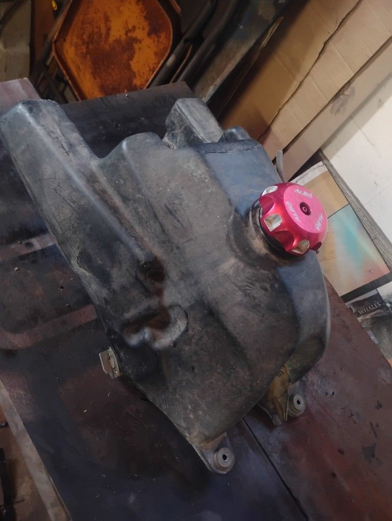 Gas Tank