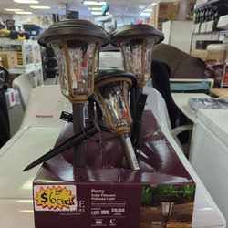 Home Decorators Collection
Perry 20-40 Lumen Bronze 2-Tone Finish LED Outdoor Solar Path Light with Glass Lens, Dual White and High-Low