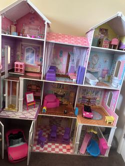 Barbie/ Doll house