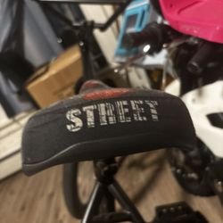 Street Co Seat
