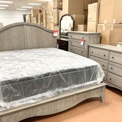 New 4 Piece King Bedroom 🔥🔥 CLEARANCE 