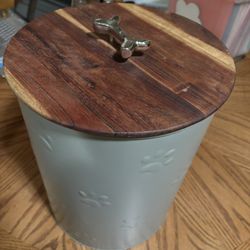 Dog Food Bin 