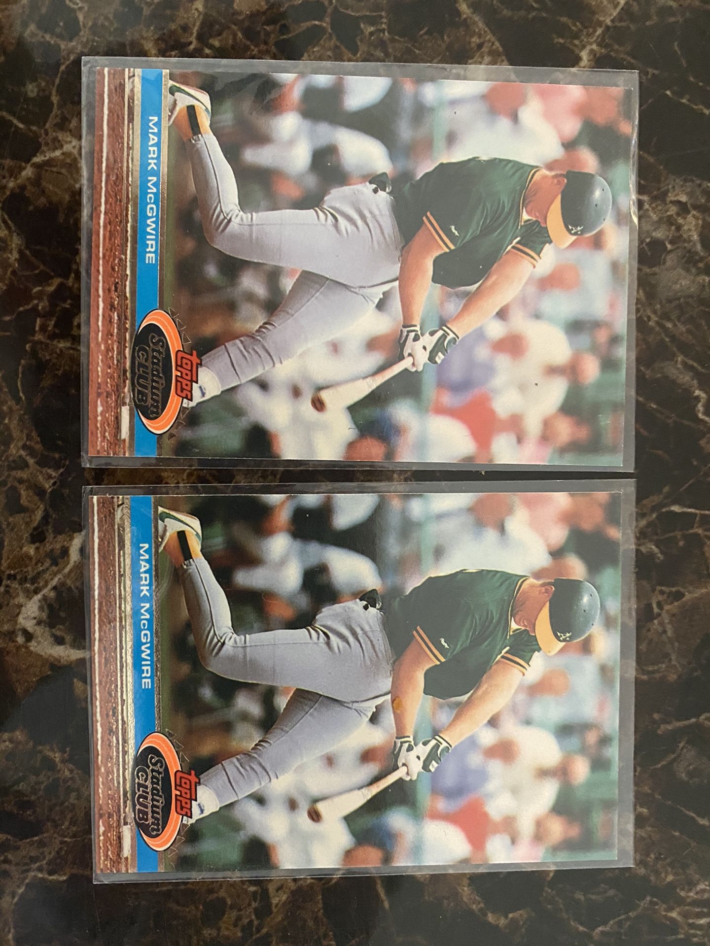 Mark McGwire Baseball Cards (2)