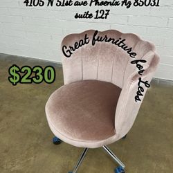 Makeup Vanity Chair Velvet Pink Brand New