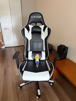 S-Racer Black & White Gaming Chair- Excellent Condition