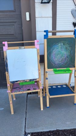Free kids easel