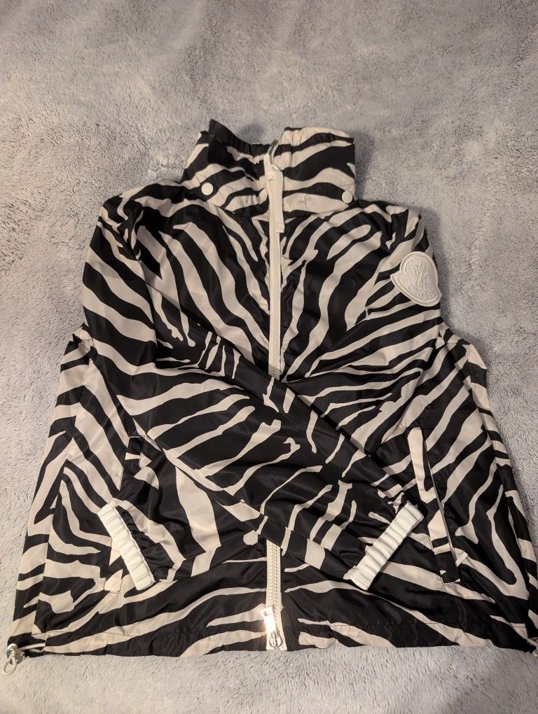 Women's Moncler Pomme Giubbotto Pomme Jacket (Small)