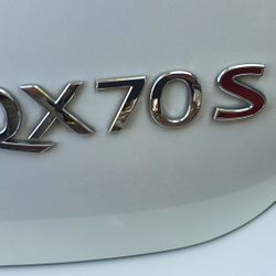 2016 Infiniti Qx70