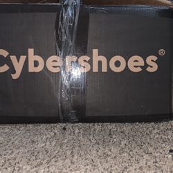 Cybershoes:  The Missing Set To A Complete Virtual Reality Experience.