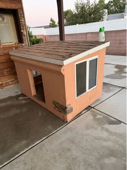 Free Dog House