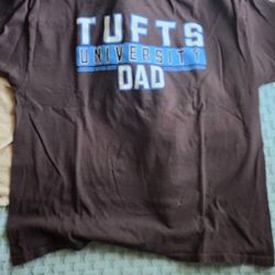 Tufts UNIVERSITY DAD t Shirt.  Xl X Large