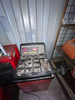 Xtool tire balancer