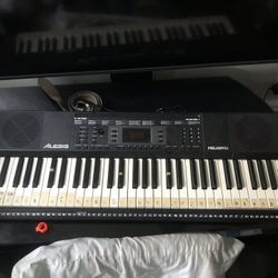 Alesis 61 Keys Keyboard 