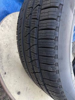 PIRELLI SCORPION 285/45/R22