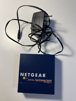 Net gear 5 Port 10/100 Fast Ethernet Switch FS105