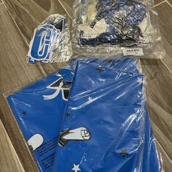 3 Graduation Table Cover With Small Banner And A Pack Of Balloons 