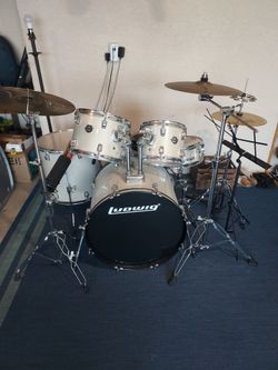 Ludwig 5-Piece Drum Kit with Cymbals