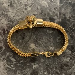 $40 Gold Plated Lion Head Bracelet 9”