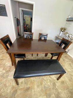 Kitchen table