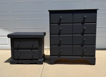 4 Drawer Solid Pine Wood Dresser & Nightstand