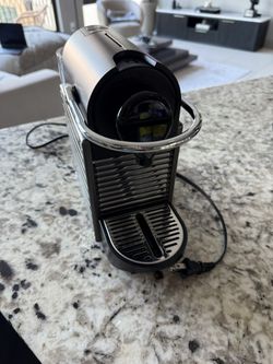 Breville Nespresso Espresso Machine (with Capsule Holder)