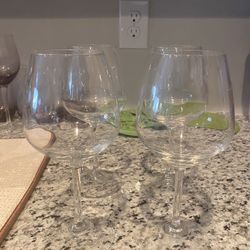 Bormioli Wineglasses - Set Of 4 -Like New Set of four plain wineglasses