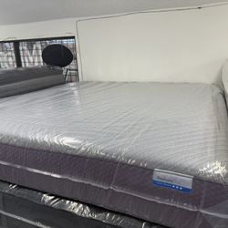 KING SIZE PURPLE RESTORE PLUS (FIRM) MATTRESS & BOX SPRINGS BED SET