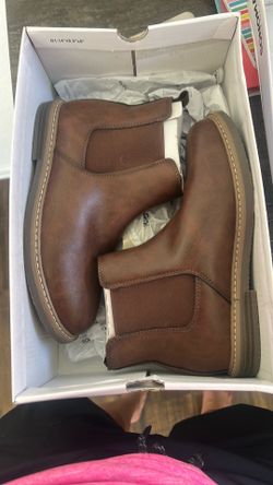 Boy boots size 5