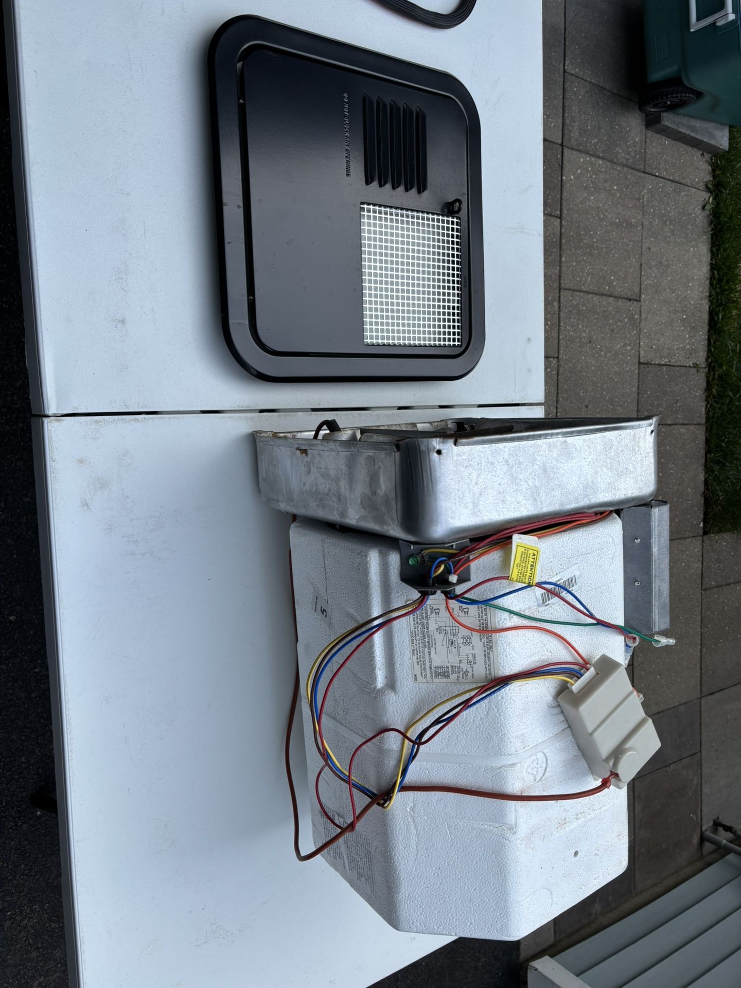 RV Water Heater,, Gas/electric, Suburban 6 Gallon