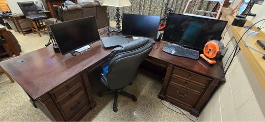 Large L-Shaped Wood Executive Desk