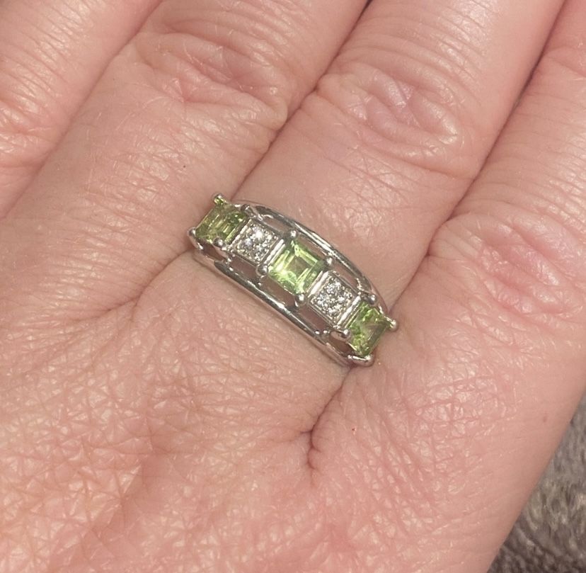 Peridot Ring 925 Sz 8
