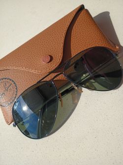 Ray ban