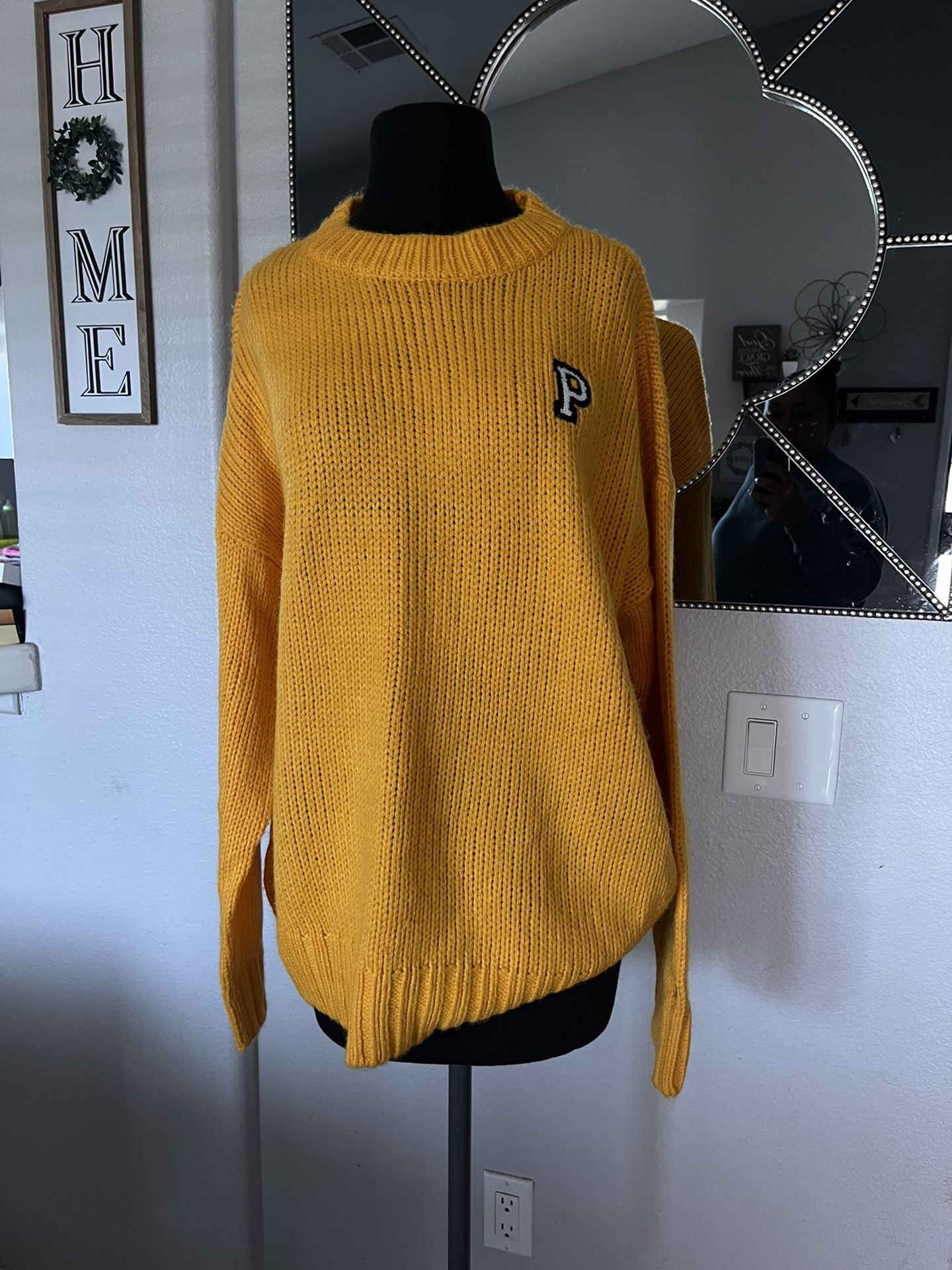 New Sweatshirt Sz L Pink Victoria Secret