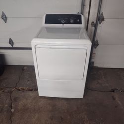GE Dryer 4 Years Old Works Great Gas 
