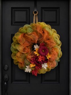 Holiday Wreath with storage container