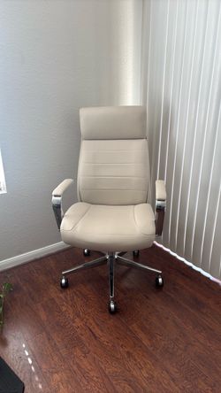 Executive Office Chair