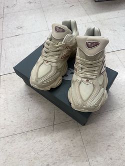 New Balance 9060 Sneakers Cream/Burgundy