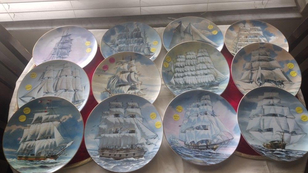 Collectors Plates Set Of -(12) Legendary Of The Seas