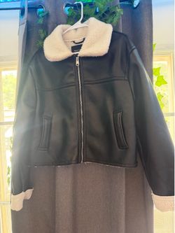 🖤 Black Faux Leather Sherpa Jacket Size M/L