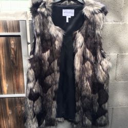 BCBGENERATION Vest, Large