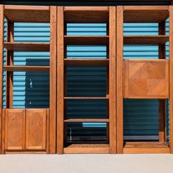 Vintage 3-Bay Oak Wall Unit / Modular Bookcase in the Manner of Lou Hodges, c.1980s
