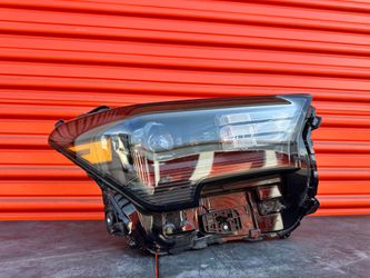2024-2025-2026  Toyota Tacoma Front right passenger Side LED Headlight OEM