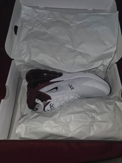 Nike 270
