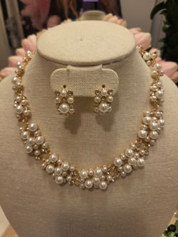 ELEGANT FAUX PEAL NECKLACE SET