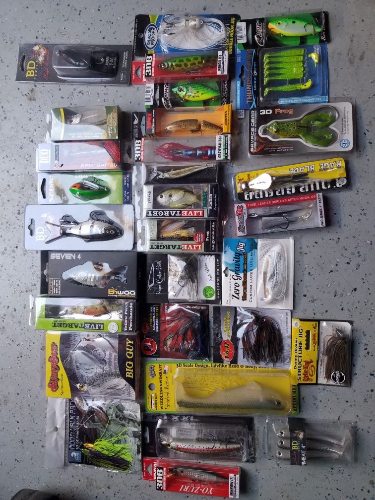 Bass fishing lures