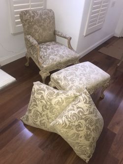 Arm chair with ottoman