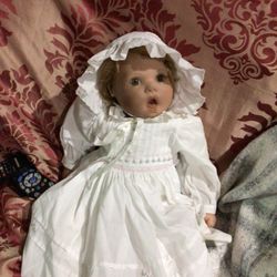 Gorgeous Vintage  Doll Lee Middleton  Original  